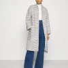 DRYKORN BAUPREY - Classic Coat - Offwhite -Trend Code Shop 026aa4ec542f404a8b663c017984b8ae