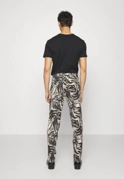 DRYKORN SIGHT - Trousers - Brown 10 DRYKORN SIGHT - Trousers - Brown -Trend Code Shop 054e7e548dec485396c8570fc4039f9b