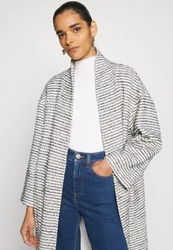 DRYKORN BAUPREY - Classic Coat - Offwhite 11 DRYKORN BAUPREY - Classic Coat - Offwhite -Trend Code Shop 0e5ef7ebda3f47b5ae40a11ea5c53188