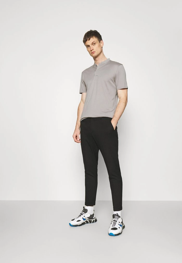 DRYKORN LOUIS - Basic T-shirt - Grau 4 DRYKORN LOUIS - Basic T-shirt - Grau - Image 2