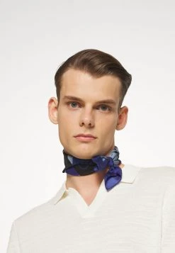 DRYKORN BRAIAN - Jumper - Off White -Trend Code Shop 0ea32a4683c049b9bf9f6409e896d905