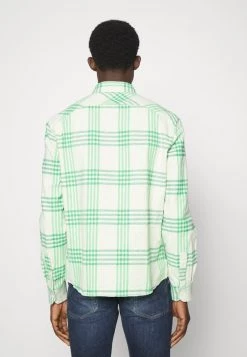 DRYKORN PHASMO - Shirt - Grün -Trend Code Shop 13f9de62ac0a4bbea3ac074335eaf907