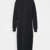 DRYKORN PINAI - Jumper Dress - Schwarz -Trend Code Shop 162a5b0908af41d6ac9740f1212b72e1