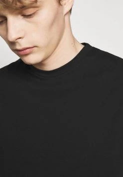DRYKORN THILO - Basic T-shirt - Black -Trend Code Shop 16b11500157948059d44dc1e0a65dd17