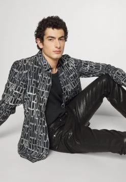 DRYKORN NATHAN - Top - Black -Trend Code Shop 2240b37ac749407c9a338bff3c17c753