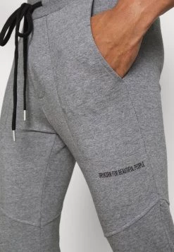 DRYKORN BOLDLY - Tracksuit Bottoms - Grau -Trend Code Shop 24411336bede426cada778bb0b261067