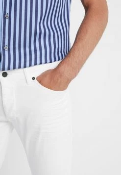 DRYKORN JAZ - Slim Fit Jeans - White -Trend Code Shop 2518e0219d3f4eda9330732d60f9563d