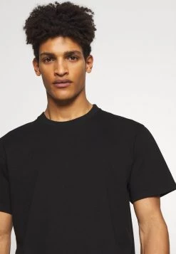 DRYKORN SAMUEL - Basic T-shirt - Schwarz -Trend Code Shop 2611cd5f76fd4ce592b0e5f4d2d93526