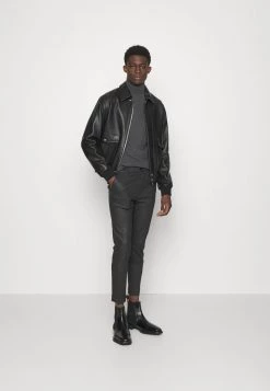 DRYKORN KREW - Trousers - Schwarz -Trend Code Shop 3a7192c08b994581b3676ca66462fd4f