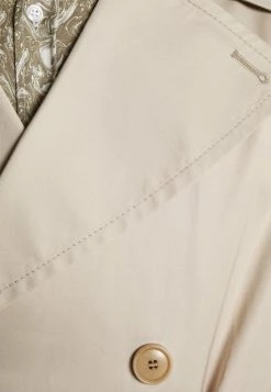 DRYKORN CLAVE - Trenchcoat - Beige -Trend Code Shop 404d65e1d31b4b2c86a5825922380ddf