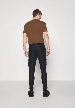 DRYKORN LAGO - Cargo Trousers - Blau -Trend Code Shop 476d1cecbd2a415f9d1518b3ba22bf62