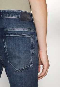 DRYKORN JAZ - Slim Fit Jeans - Blue -Trend Code Shop 4baf8451666a4e9ba93084777db7d4ef
