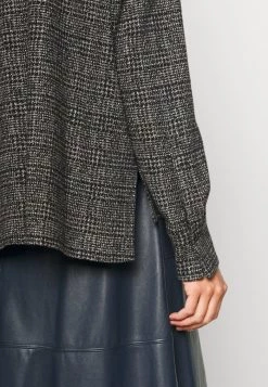 DRYKORN CLOELIA - Blouse - Schwarz 14 DRYKORN CLOELIA - Blouse - Schwarz -Trend Code Shop 4d3f7c70efac4d07846c7ade88dfdbff