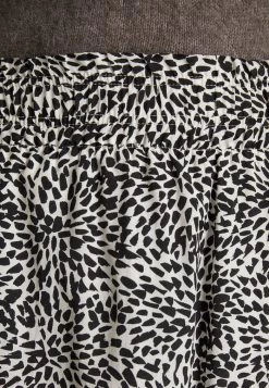 DRYKORN ATTRA - A-line Skirt - Ecru -Trend Code Shop 520f7d5cecca4f80b173ccd0ddeb6c19