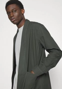DRYKORN OMIC - Summer Jacket - Green -Trend Code Shop 545bdb05d0bc4ab7b171f4e3e6a36ac8