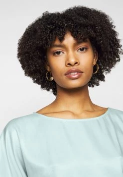 DRYKORN SOMIA - Basic T-shirt - Grün 12 DRYKORN SOMIA - Basic T-shirt - Grün -Trend Code Shop 56ca52674cae42248db76711d4bdc1ad