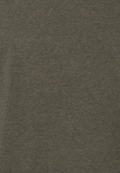 DRYKORN EMANUEL - Long Sleeved Top - Grün 7 DRYKORN EMANUEL - Long Sleeved Top - Grün -Trend Code Shop 57333326cae64171bb04306a17d7381f