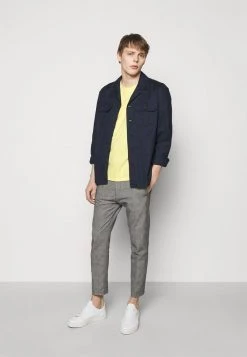 DRYKORN SAMUEL - Basic T-shirt - Yellow -Trend Code Shop 5c3865380a3d45e3ba8f7f17b17a8cae