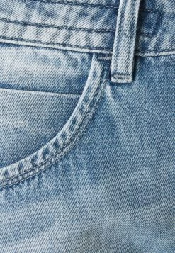 DRYKORN CABA - Denim Shorts - Blau -Trend Code Shop 5c5c544e3dca40b48c553f403210faa3