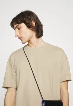 DRYKORN EROS - Basic T-shirt - Braun -Trend Code Shop 5fc9ecdf66d74070bc6b4407f529c6e8