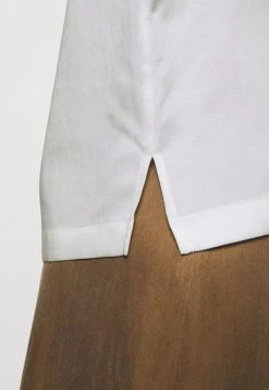 DRYKORN JUDIKA - Blouse - Ecru -Trend Code Shop 6014735e6e034ae181fb1431f427b383