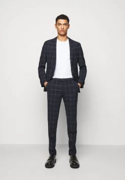 Trend Code Shop -Trend Code Shop 6528666637b54f1f90a69e5a686324da