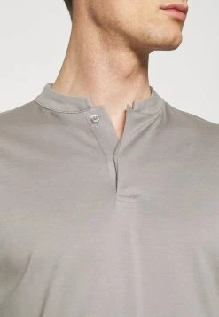 DRYKORN LOUIS - Basic T-shirt - Grau 11 DRYKORN LOUIS - Basic T-shirt - Grau -Trend Code Shop 67925ac8954848dab501bdd35e4f3f9c