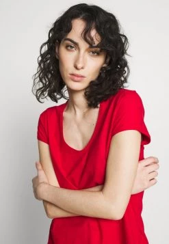 DRYKORN AVIVI - Basic T-shirt - Red -Trend Code Shop 69c790e981de48e18e8b0044c8113aad