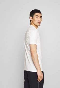 DRYKORN ANTON - Basic T-shirt - White -Trend Code Shop 6aa719b358d940c39308d35c1c29e949