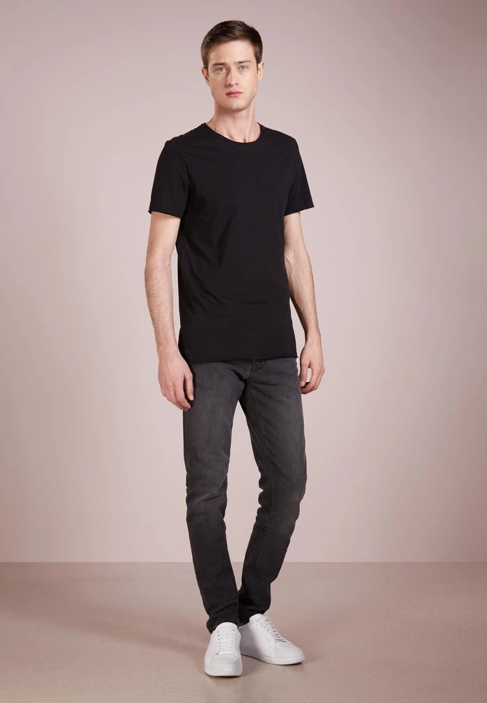 DRYKORN KENDRICK - Basic T-shirt - Black 4 DRYKORN KENDRICK - Basic T-shirt - Black - Image 2