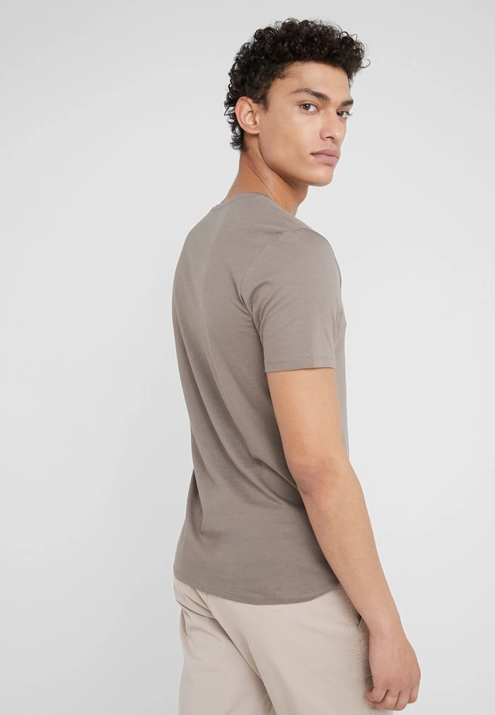 DRYKORN QUENTIN - Basic T-shirt - Oliv 5 DRYKORN QUENTIN - Basic T-shirt - Oliv - Image 3