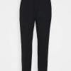 DRYKORN ONCE - Tracksuit Bottoms - Schwarz -Trend Code Shop 7255d161067a44928ff9d2231b7db07a