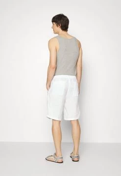 DRYKORN VADE - Shorts - White -Trend Code Shop 7b51210d9a934131b79c0ffd9d8a4067