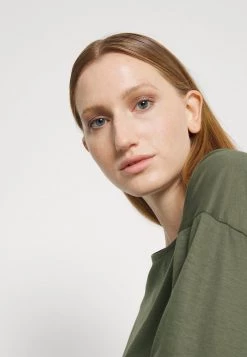 DRYKORN KIRLA - Long Sleeved Top - Green -Trend Code Shop 7b6cf4a1fee14d66b8f98719ec4ac7da