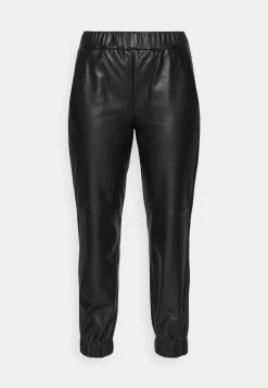 DRYKORN RASE - Leather Trousers - Schwarz -Trend Code Shop 7c4f3b06b28c41e893ed04c6cd5f4c86