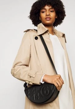 DRYKORN MARISA - Jumper Dress - Ecru -Trend Code Shop 7f9e67adf5a7427990e53ce28c7d6312