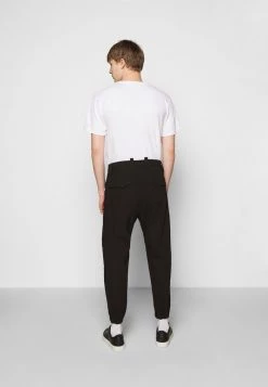 DRYKORN EKSTRO - Trousers - Black -Trend Code Shop 8002ad40f45e4773acffa4014b267b40