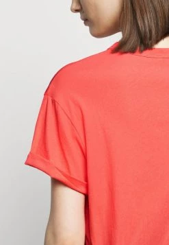 DRYKORN LARIMA - Basic T-shirt - Rot -Trend Code Shop 839e519e7a224fe88fa018c05046d939