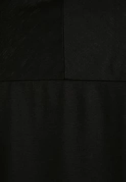 DRYKORN KIRLA - Long Sleeved Top - Schwarz 7 DRYKORN KIRLA - Long Sleeved Top - Schwarz -Trend Code Shop 84358122e3e4452e9f530bbc8cc60527