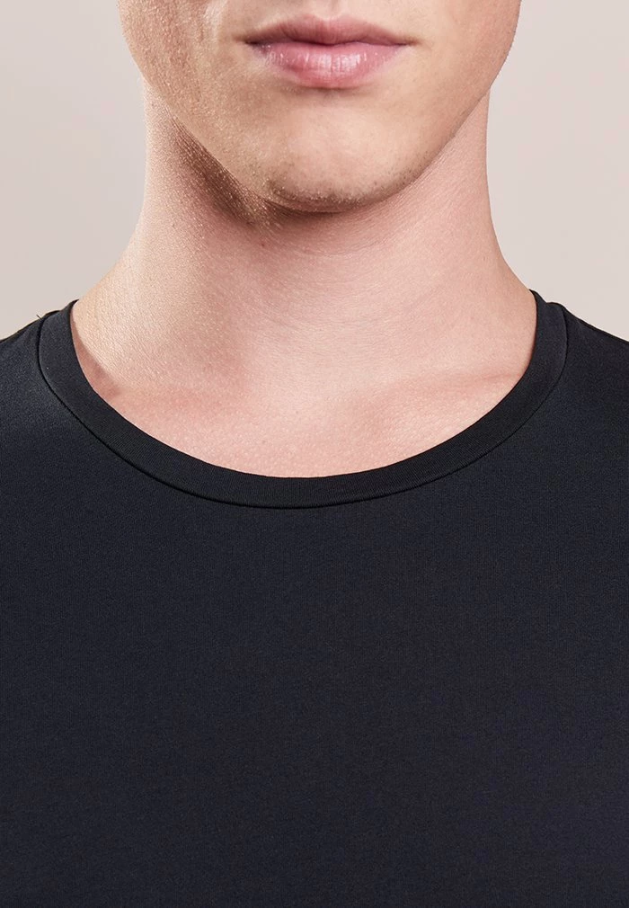 DRYKORN CARLO - Basic T-shirt - Black 6 DRYKORN CARLO - Basic T-shirt - Black - Image 4