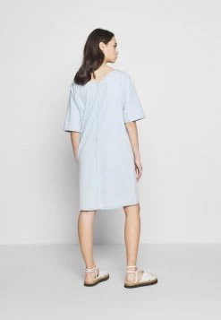 DRYKORN HEDDA - Denim Dress - Blau -Trend Code Shop 97a4584e44054de996bd232255b14f57