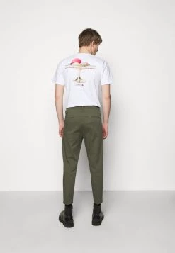 DRYKORN CHASY - Chinos - Mottled Olive -Trend Code Shop a2dd23c4e05c4565b63d9d10e3c9593f