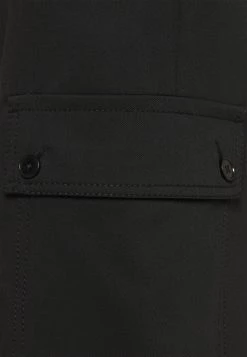 DRYKORN FREIGHT - Cargo Trousers - Schwarz -Trend Code Shop a43a69eb780c43c7a9ce24517b934563