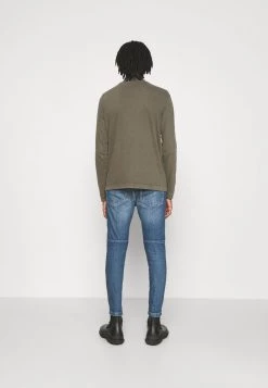 DRYKORN WEL - Jeans Tapered Fit - Blau -Trend Code Shop a672c32cbbb744429aca905ef7aecc14