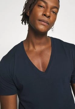 DRYKORN QUENTIN - Basic T-shirt - Navy -Trend Code Shop a8852607518b4929b148a4a3bac0ab0b