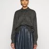 DRYKORN CLOELIA - Blouse - Schwarz -Trend Code Shop ad6895876f0b4e4685319d37d33b3a9c