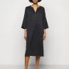 DRYKORN VIRPI - Day Dress - Schwarz -Trend Code Shop b18c37dbf2e34038b51828f13c007396
