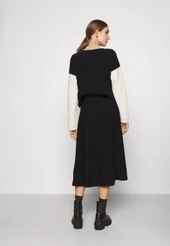 DRYKORN MEDA - A-line Skirt - Schwarz -Trend Code Shop b524f63cfc174367974c6ea28d9e3a74