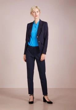 DRYKORN BOULDER - Blazer - Blue Denim -Trend Code Shop b613a056654e4deba1c772a8e35dfdb3