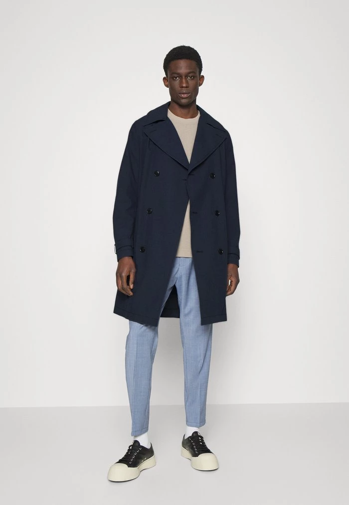 DRYKORN CLAVE - Trenchcoat - Blue 4 DRYKORN CLAVE - Trenchcoat - Blue - Image 2